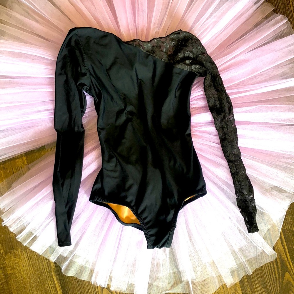 Leotard fits like S/M
